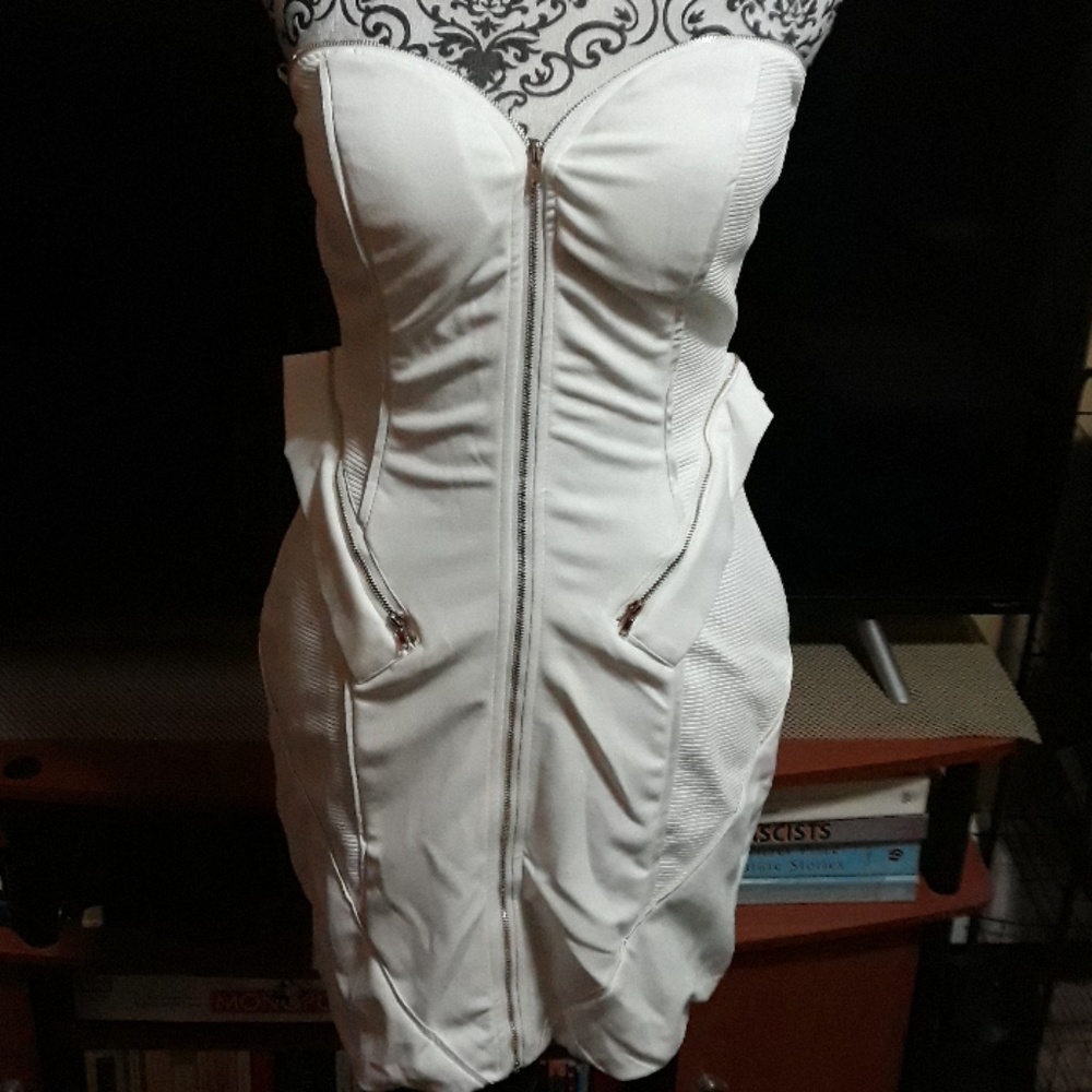 Only 1 left!  Off White Strapless Zipper Dress - Picture 6 of 8